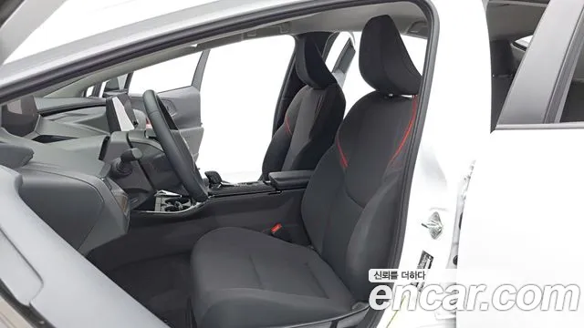 Toyota Prius 2024 thumb 10