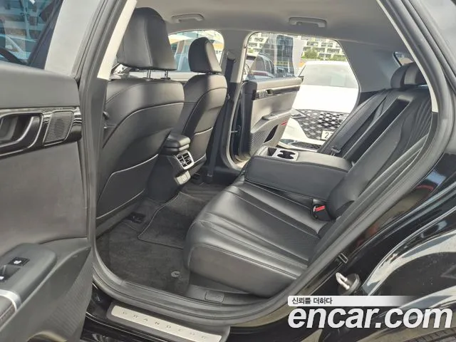 Hyundai Grandeur 2023 thumb 11