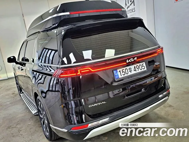 Kia Carnival 2022 thumb 4