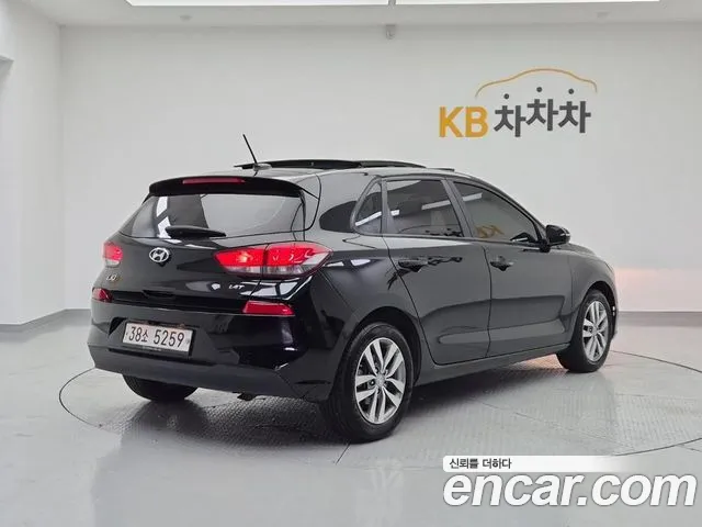 Hyundai i30 2019 thumb 4