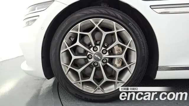 Genesis G80 2022 thumb 5