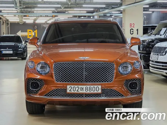 Bentley Bentayga 2023 thumb 2