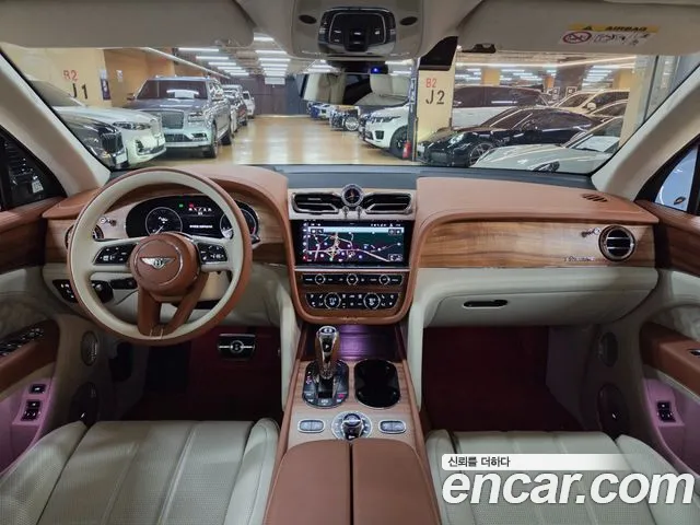 Bentley Bentayga 2023 thumb 7