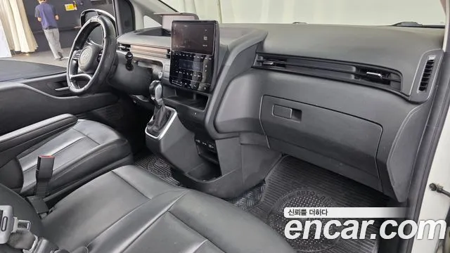 Hyundai Staria 2021 thumb 7