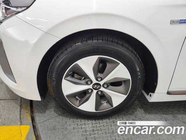 Hyundai IONIQ 6 2017 thumb 5