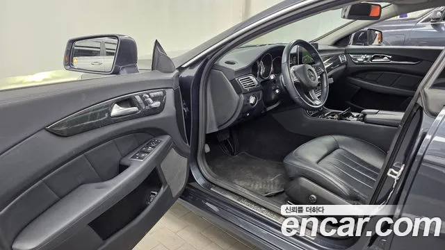 Mercedes-Benz CLS-Class 2016 thumb 10