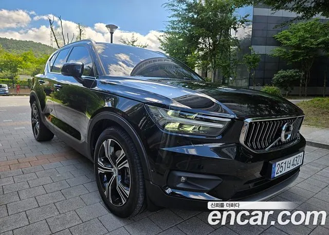 Volvo XC40 2020 thumb 8