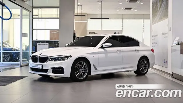 BMW 5-Series 2019 thumb 12
