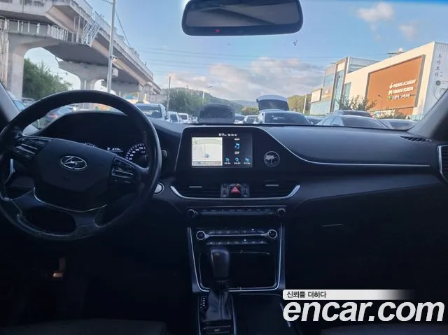 Hyundai Grandeur 2017 thumb 8