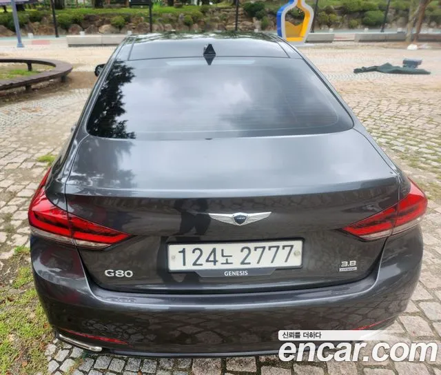 Hyundai Genesis 2014 thumb 4
