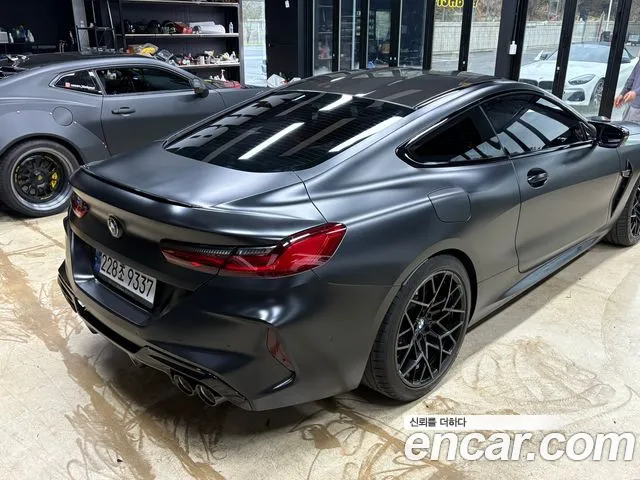 BMW M8 2020 thumb 4