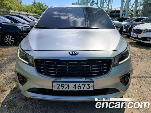 Kia Carnival 2019 thumb 3