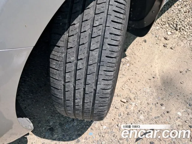 Kia Carnival 2019 thumb 5