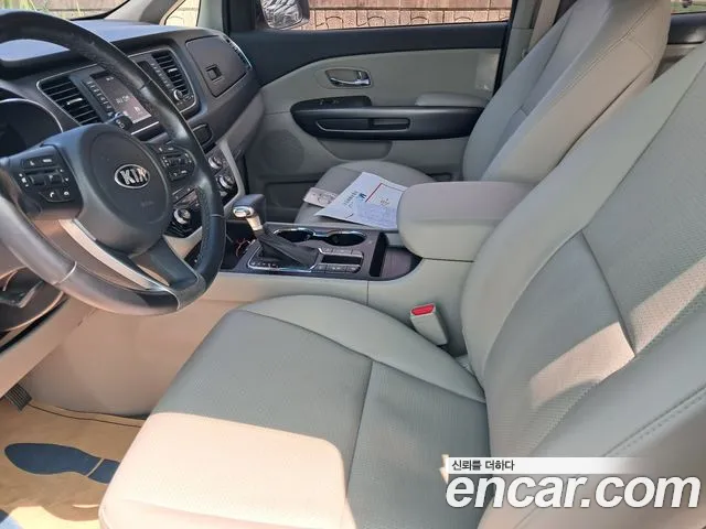 Kia Carnival 2019 thumb 7
