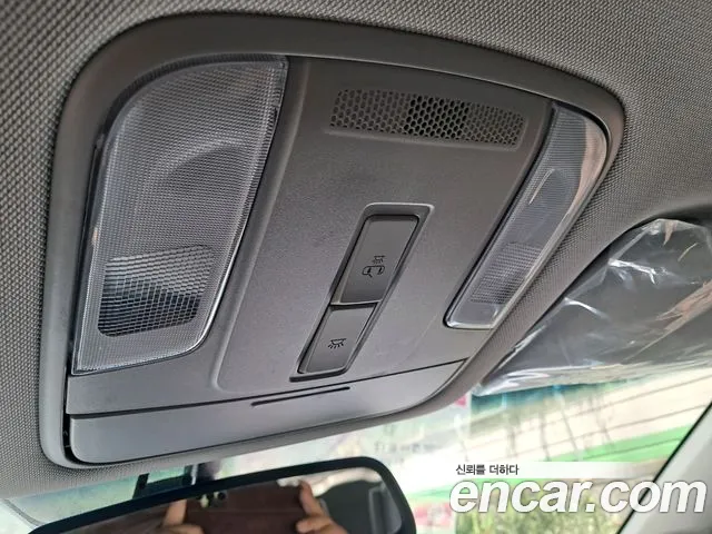 Kia Carnival 2019 thumb 9