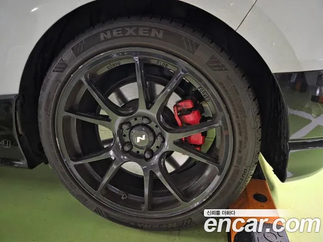 Hyundai Veloster 2019 thumb 9