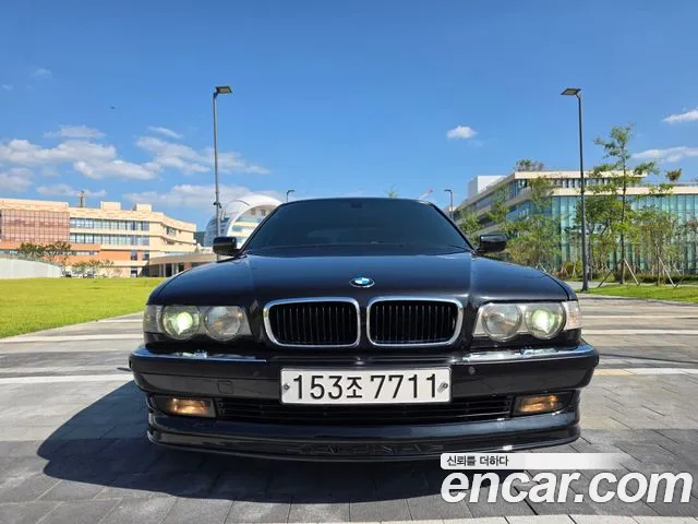 BMW 7-Series 2000 thumb 3