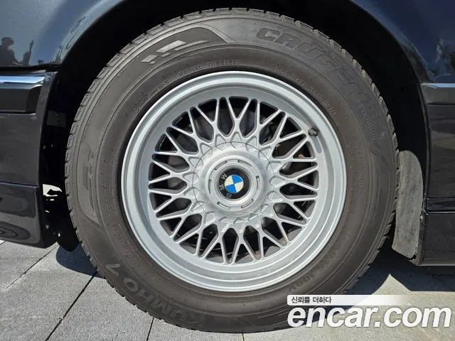BMW 7-Series 2000 thumb 5