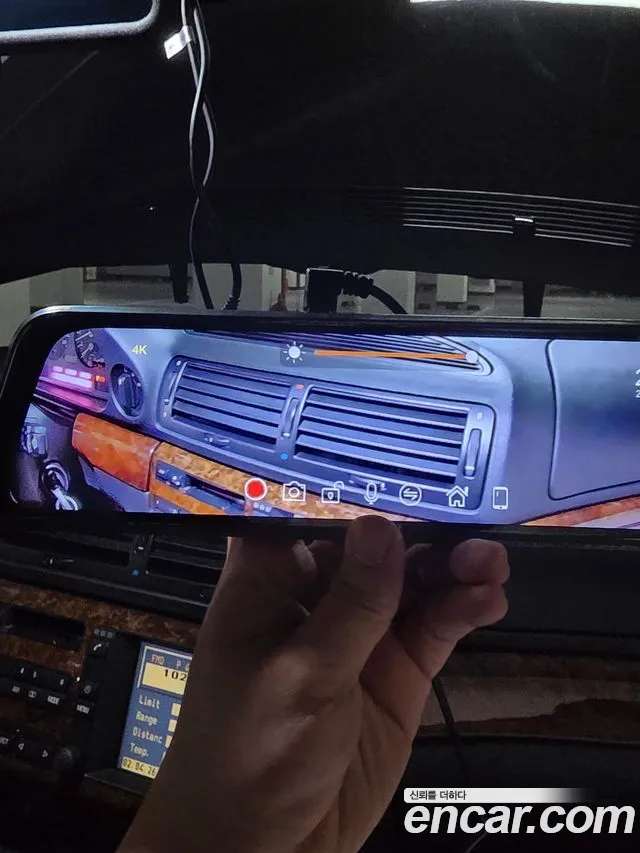 BMW 7-Series 2000 thumb 9