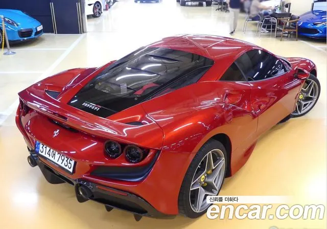 Ferrari F8 2021 thumb 4