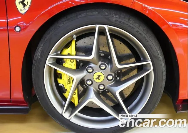Ferrari F8 2021 thumb 5