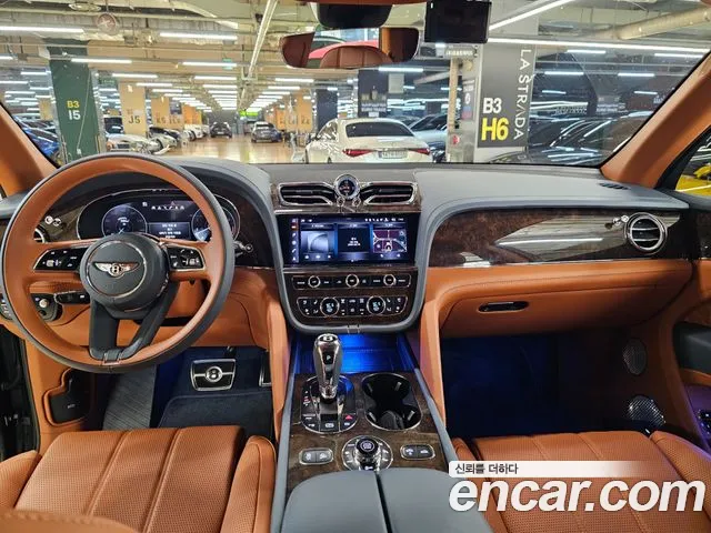 Bentley Bentayga 2022 thumb 7