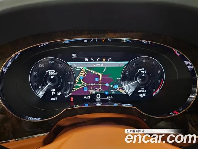 Bentley Bentayga 2022 thumb 8