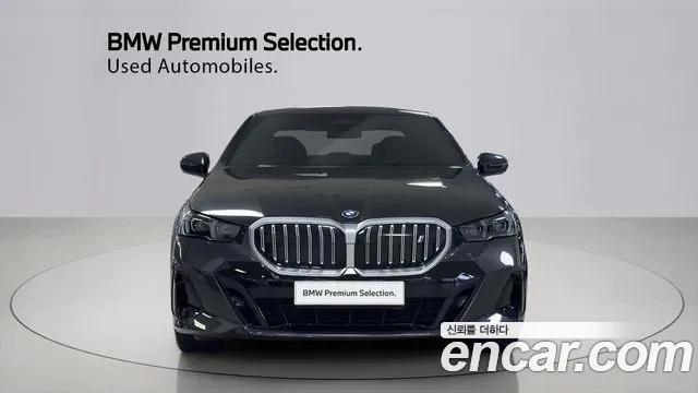 BMW i5 2023 thumb 3