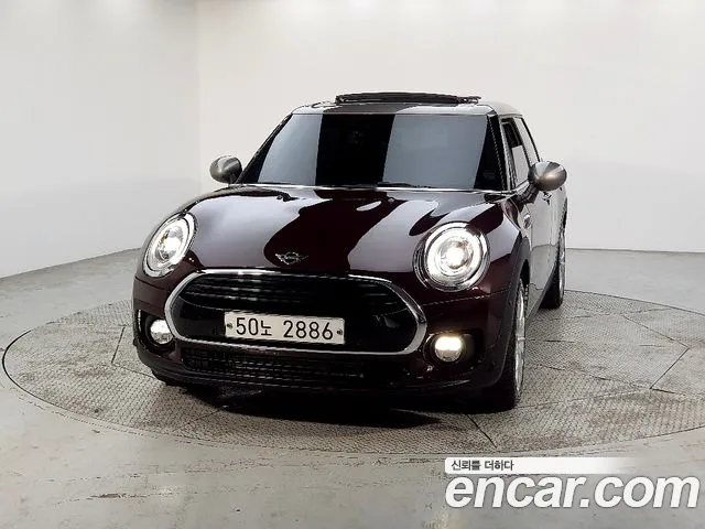 MINI Clubman 2019 thumb 2