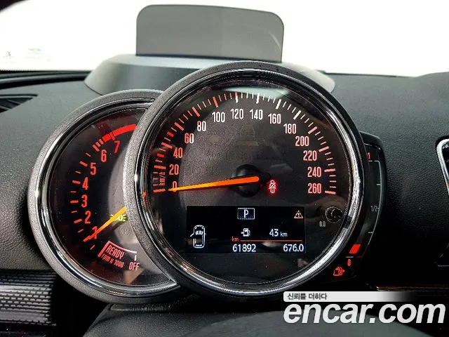 MINI Clubman 2019 thumb 7
