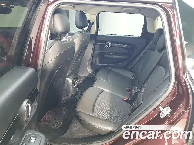 MINI Clubman 2019 thumb 9