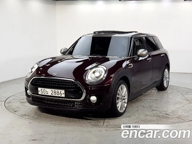 MINI Clubman 2019 thumb 11