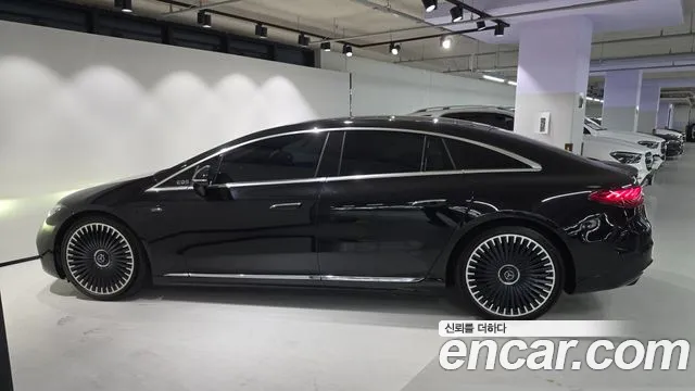 Mercedes-Benz EQS 2024 thumb 8