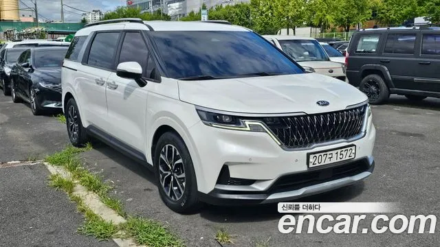 Kia Carnival 2021 thumb 2