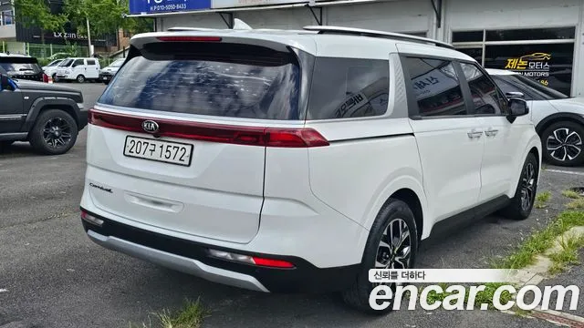 Kia Carnival 2021 thumb 7
