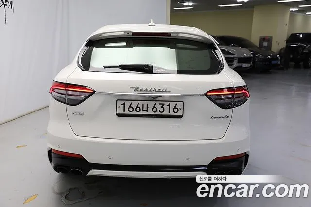 Maserati Levante 2020 thumb 6