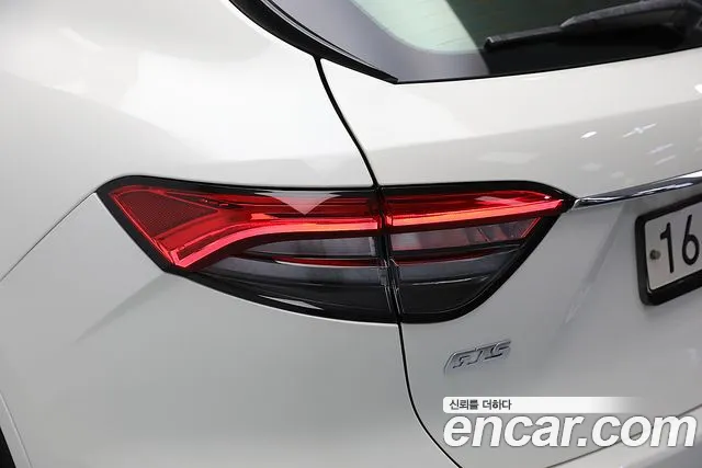 Maserati Levante 2020 thumb 7