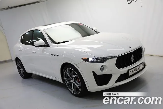 Maserati Levante 2020 thumb 12