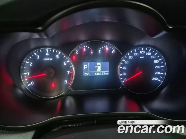 Kia Carens 2016 thumb 5