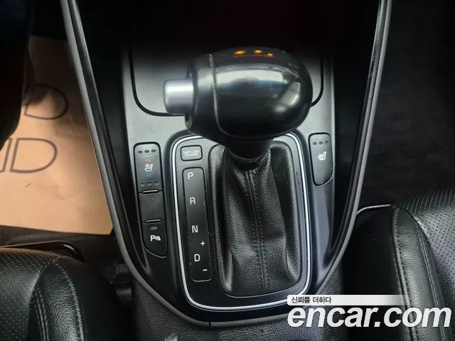 Kia Carens 2016 thumb 10