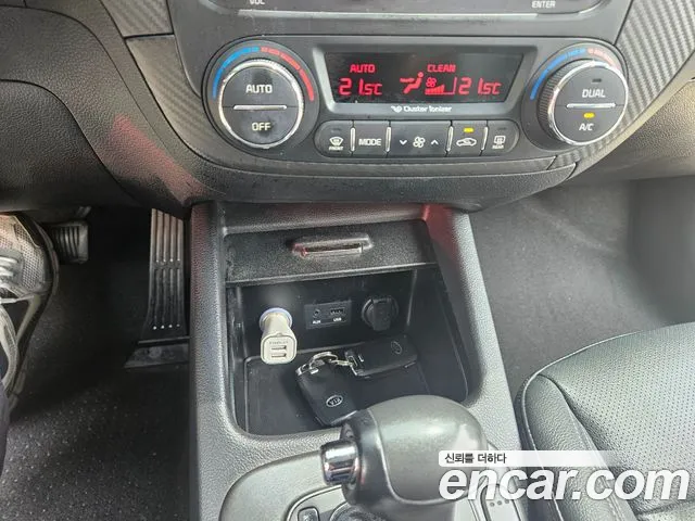 Kia K3 2013 thumb 8