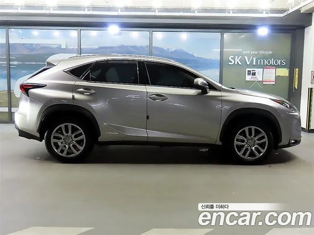 Lexus NX 2014 thumb 3