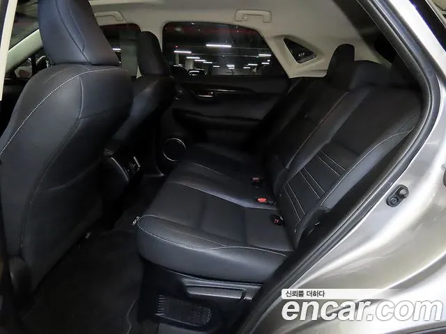 Lexus NX 2014 thumb 7
