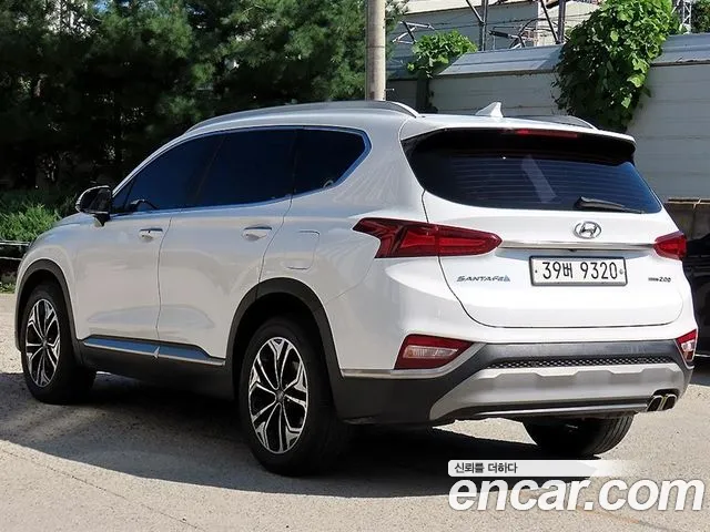 Hyundai Santa Fe 2018 thumb 3