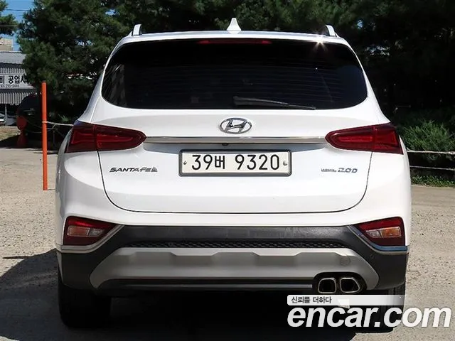 Hyundai Santa Fe 2018 thumb 4