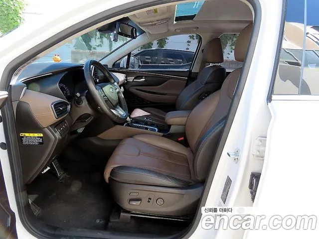 Hyundai Santa Fe 2018 thumb 5
