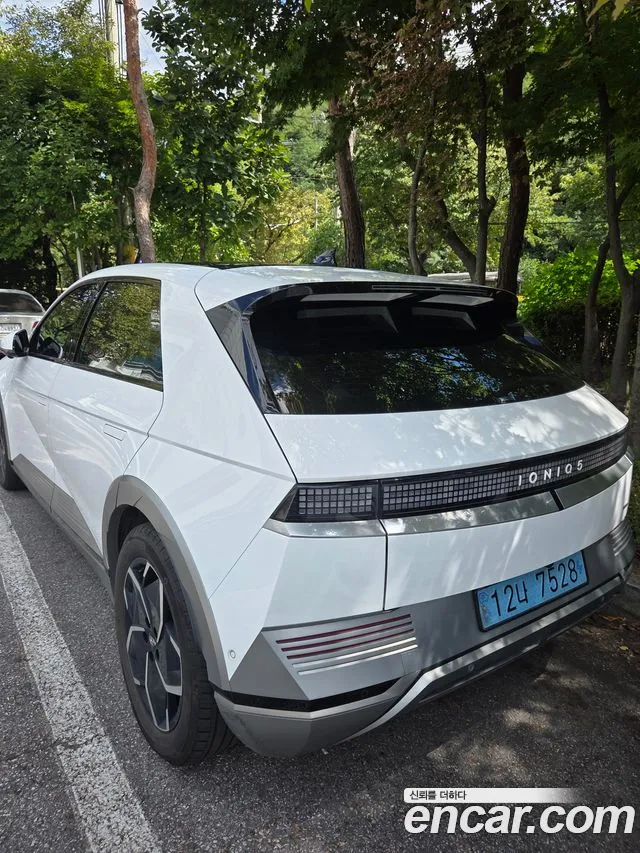 Hyundai IONIQ 5 2023 thumb 2
