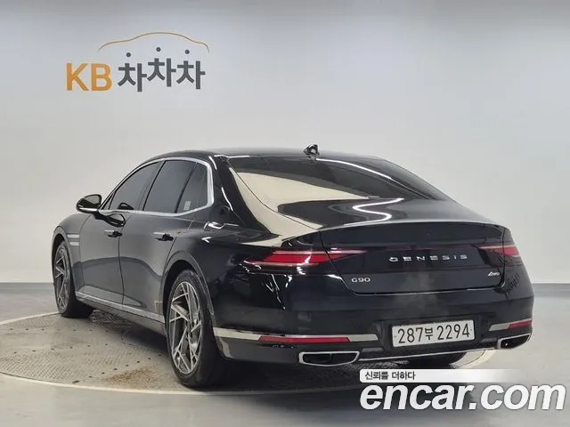 Genesis G90 2022 thumb 2