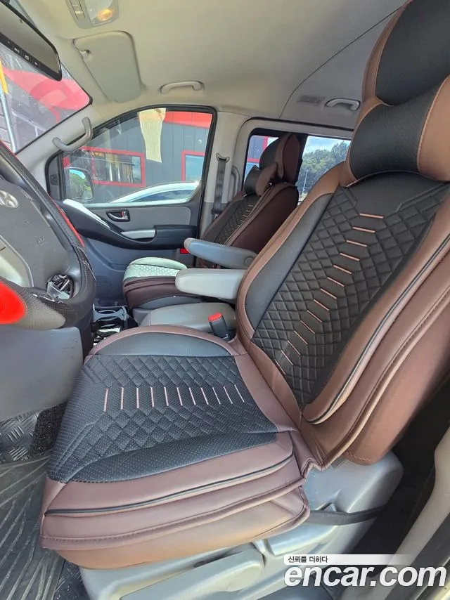 Hyundai Starex 2014 thumb 10