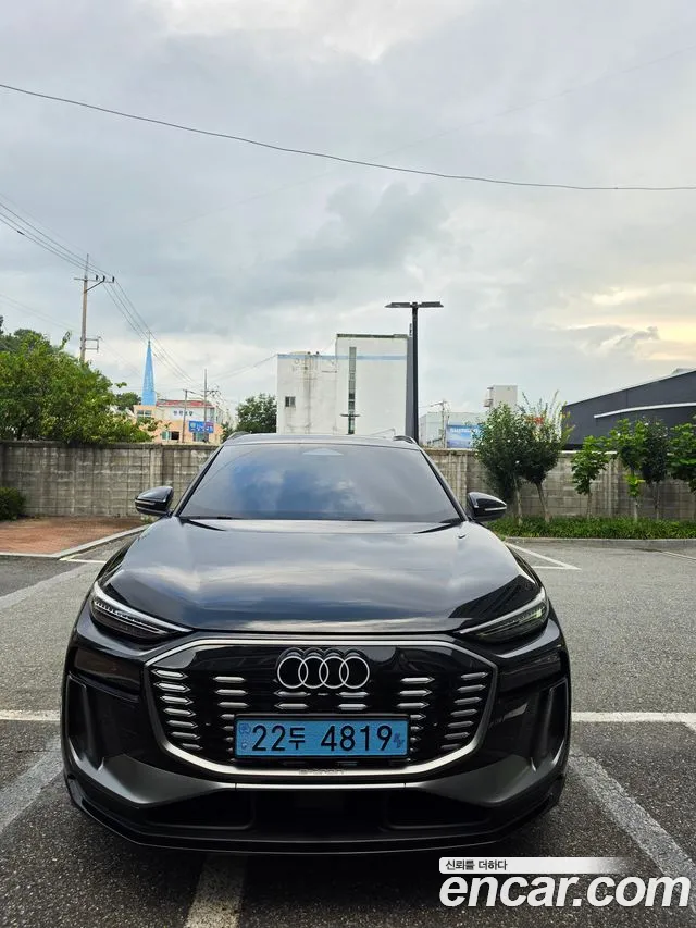 Audi Q6 e-tron 2025 thumb 3